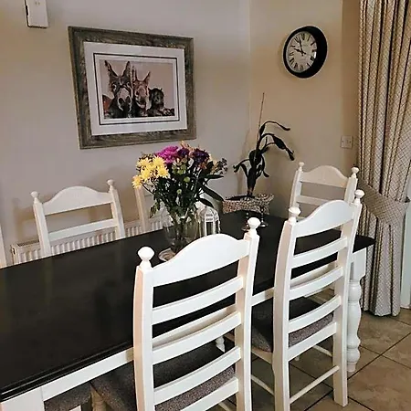 Nellies Bed & Breakfast 3*